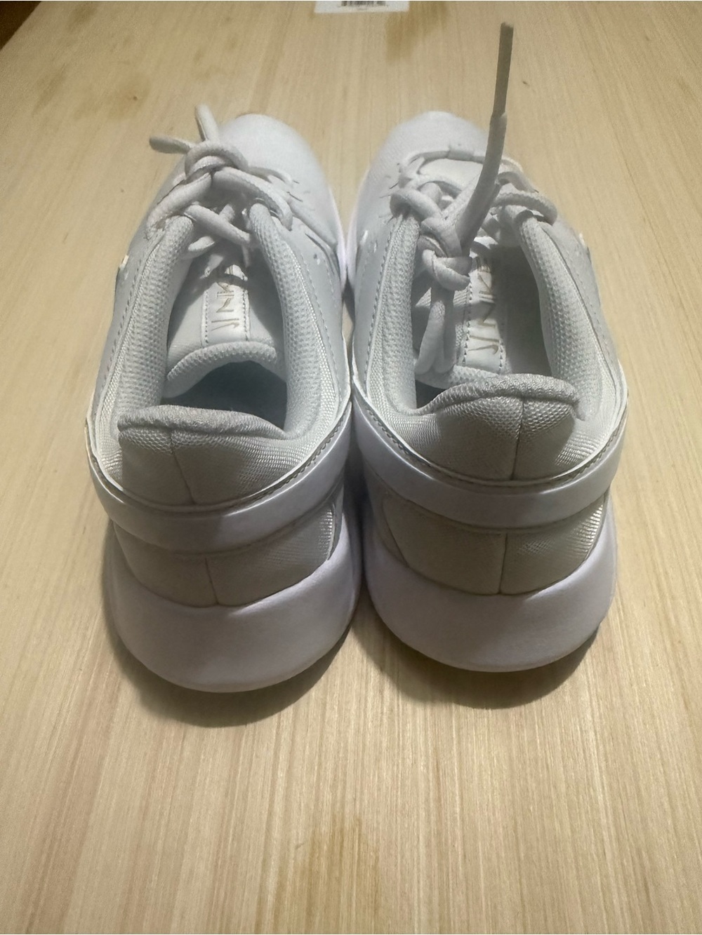 Nike Women's White Sneakers with Metallic Yellow-Gold Swoosh. NWOT - Picture 4 of 7